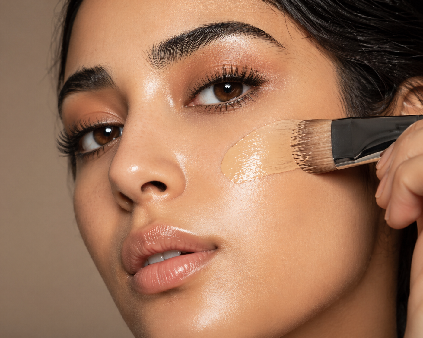 MAKEUP